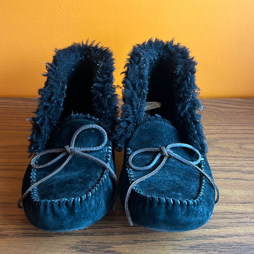 Black UGG Alena slippers/moccasins. Size 9.